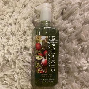 Bath and Body Works Apple Picking Hand Soap deep cleansing